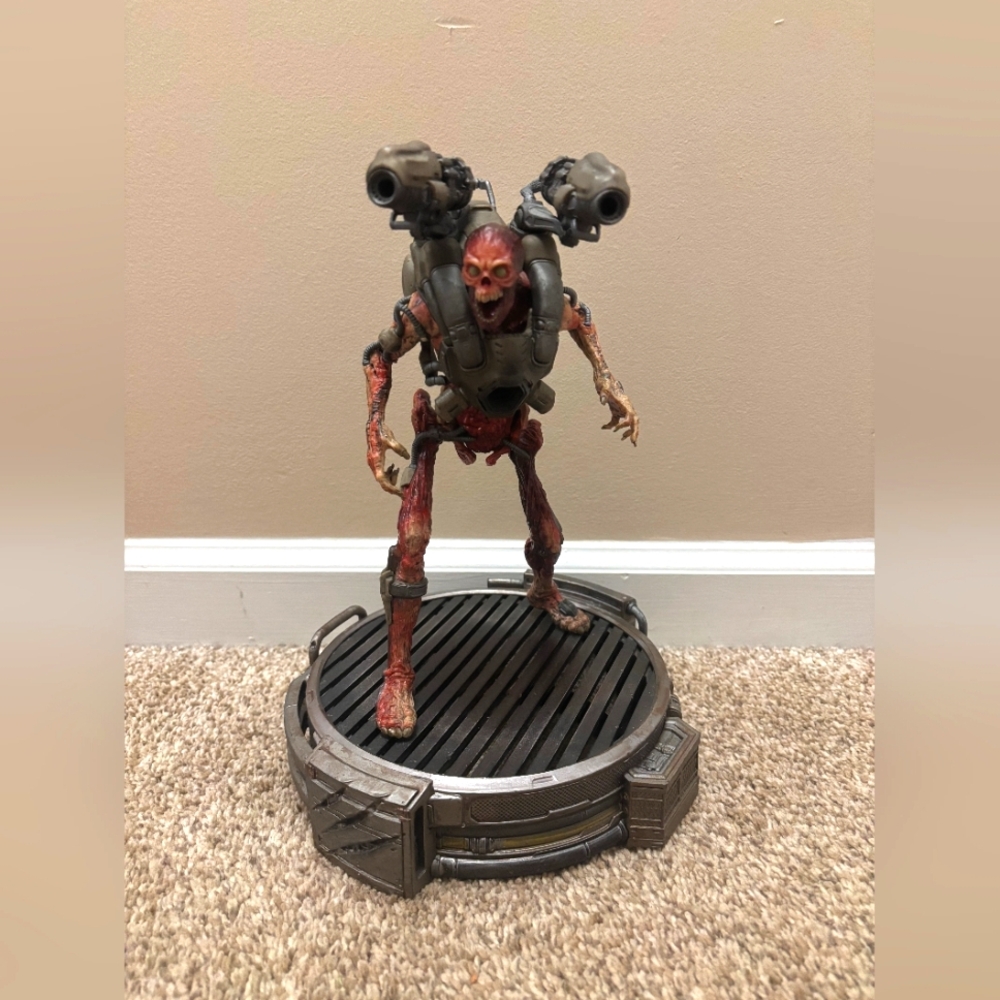 DOOM Collectors Edition XBOX ONE Revenant Figure